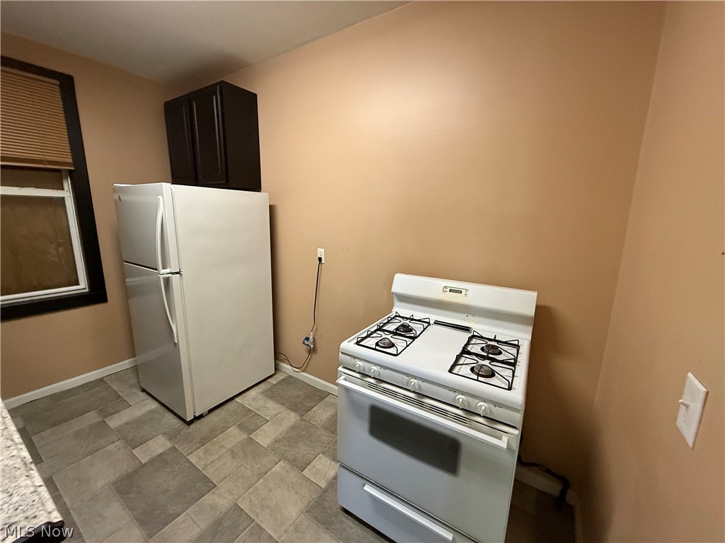 1076 Ackley Street Akron OH 44306