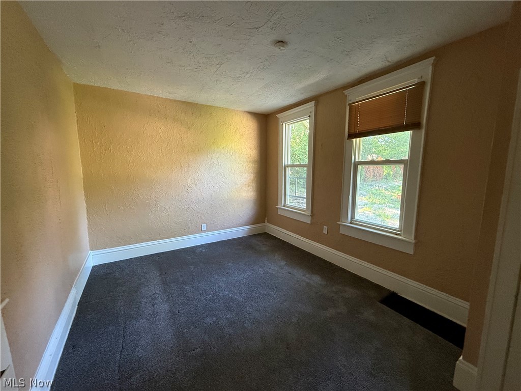1076 Ackley Street Akron OH 44306