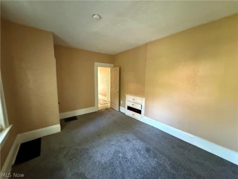 1076 Ackley Street Akron OH 44306