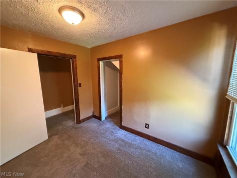 1076 Ackley Street Akron OH 44306