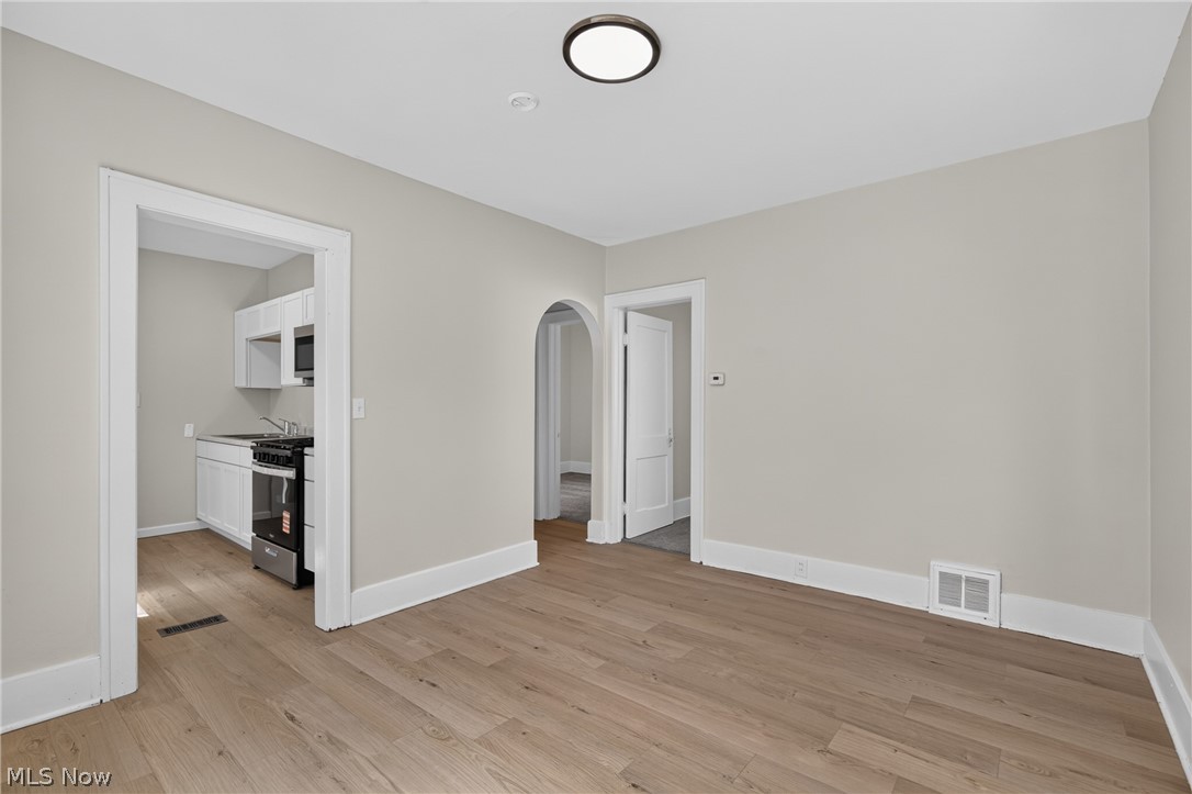 19508 Kildeer Avenue Cleveland OH 44119