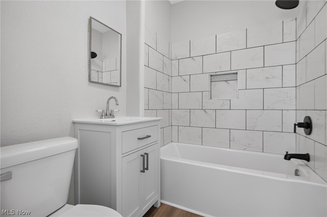 19508 Kildeer Avenue Cleveland OH 44119