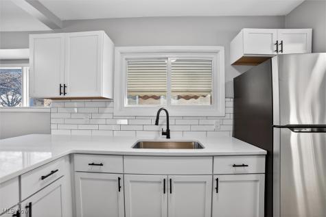 8910 Mccracken Boulevard Garfield Heights OH 44125