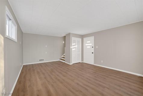 8910 Mccracken Boulevard Garfield Heights OH 44125