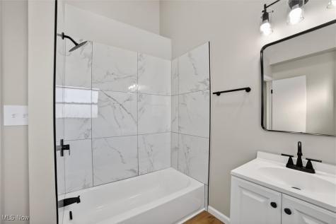 8910 Mccracken Boulevard Garfield Heights OH 44125