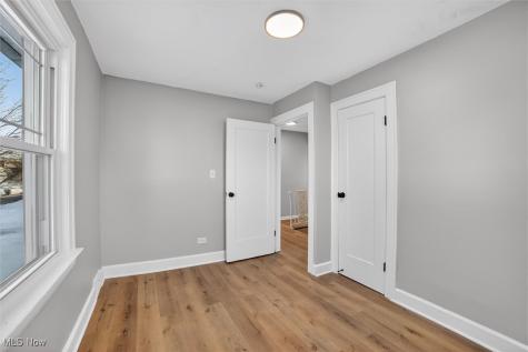 8910 Mccracken Boulevard Garfield Heights OH 44125