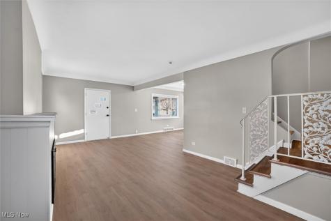 8910 Mccracken Boulevard Garfield Heights OH 44125