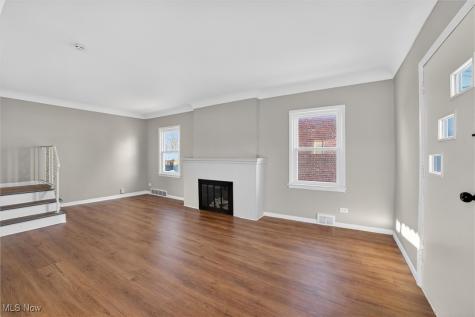 8910 Mccracken Boulevard Garfield Heights OH 44125