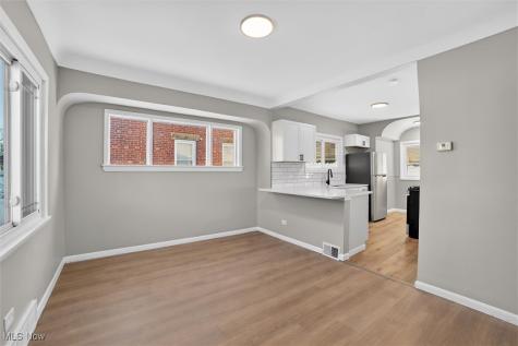 8910 Mccracken Boulevard Garfield Heights OH 44125