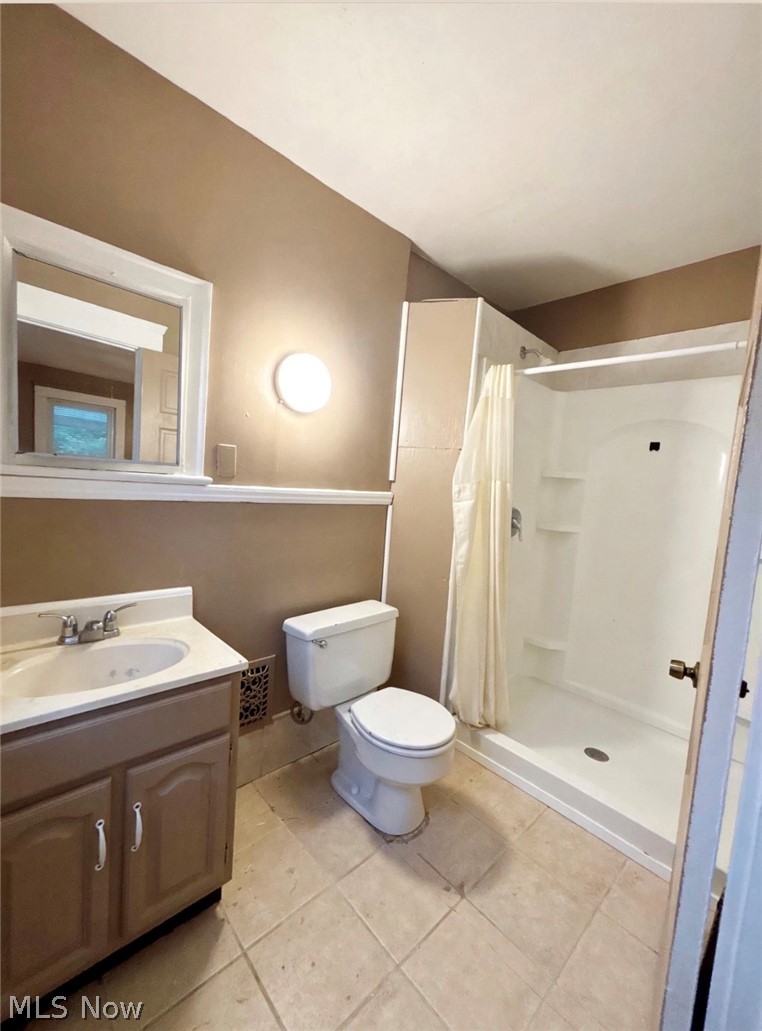 7523 Osage Avenue Cleveland OH 44105