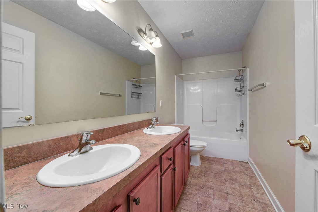 3678 E 65th Street Cleveland OH 44105