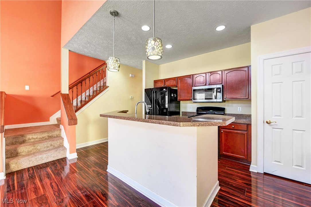 3678 E 65th Street Cleveland OH 44105