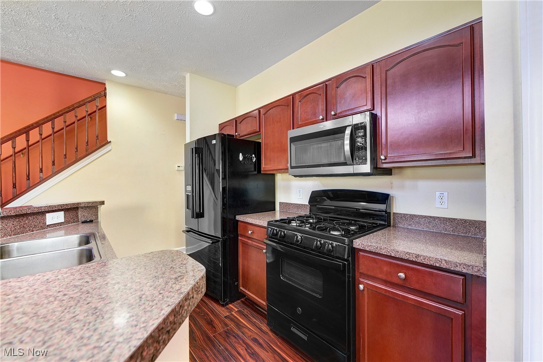 3678 E 65th Street Cleveland OH 44105