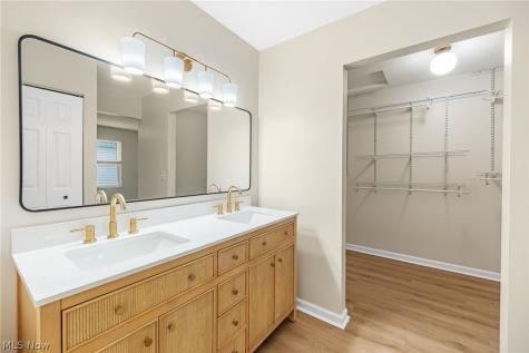 1216 Waldo Way Twinsburg OH 44087