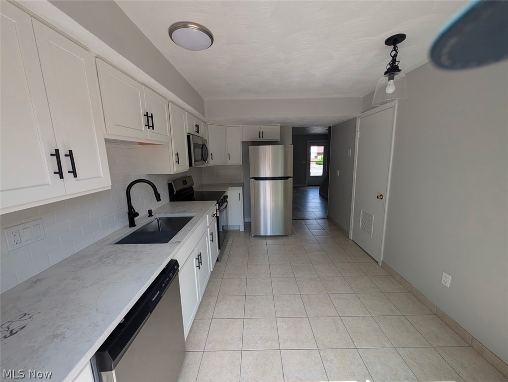 2581 Shakespeare Lane Avon OH 44011