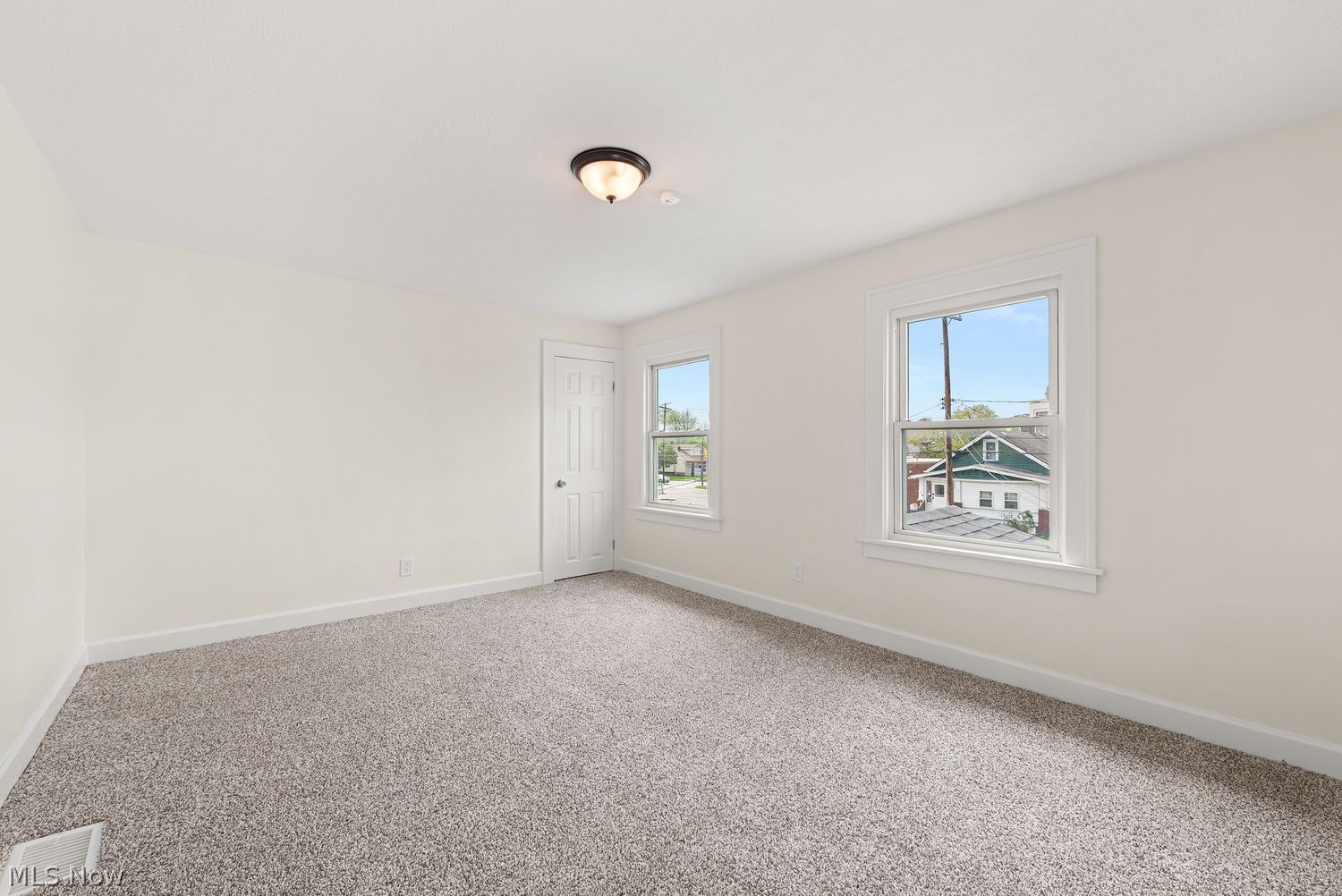 14016 Lakota Avenue Cleveland OH 44111