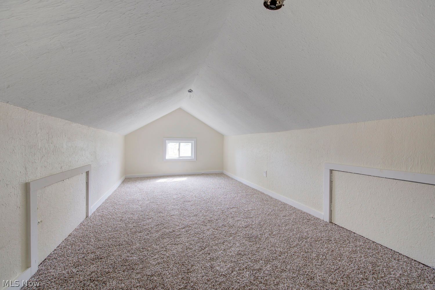 14016 Lakota Avenue Cleveland OH 44111