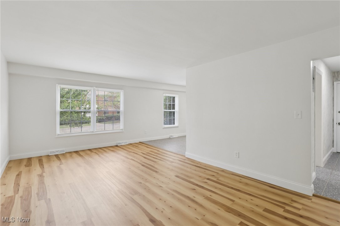 3279 Warrensville Center Road Shaker Heights OH 44122