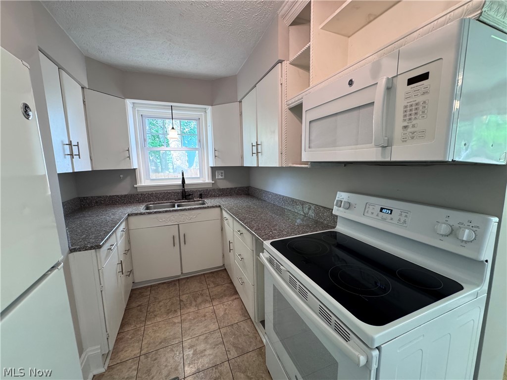 109 Moffet Avenue Chardon OH 44024