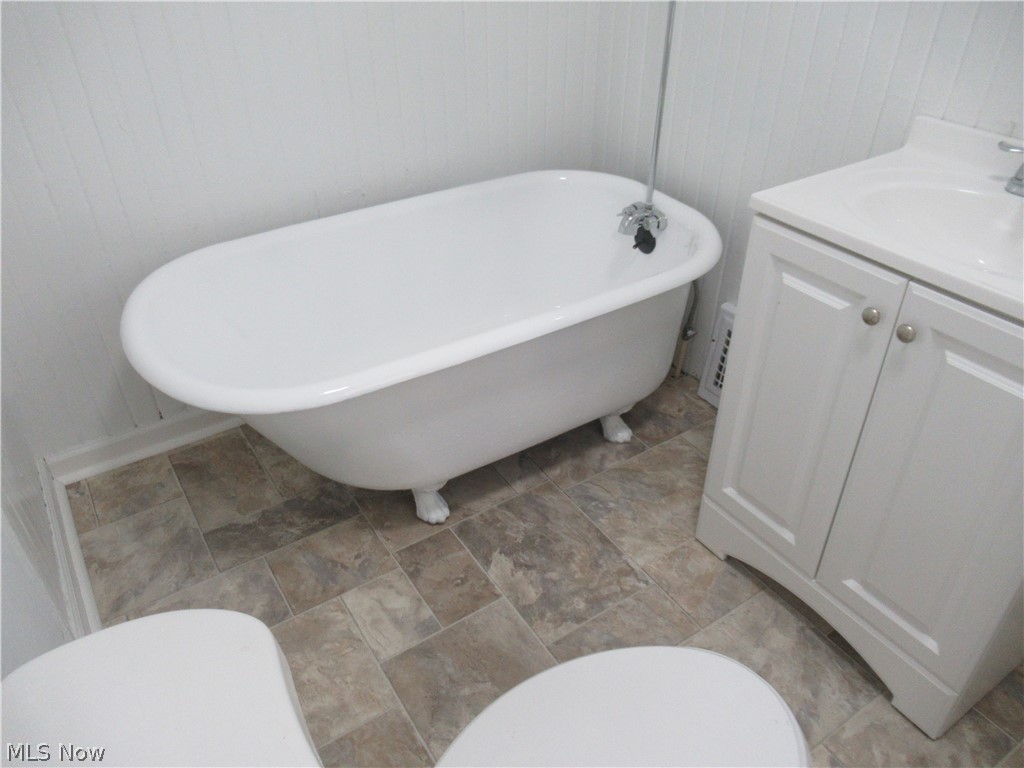 14 Elm Street Bedford OH 44146