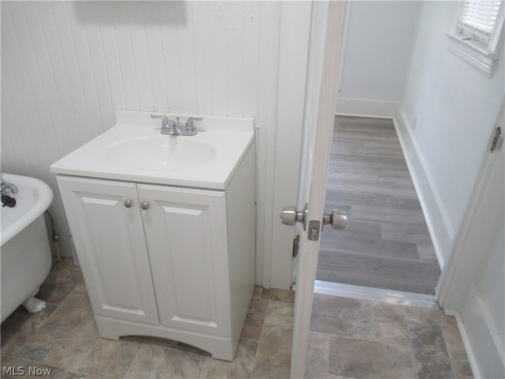 14 Elm Street Bedford OH 44146