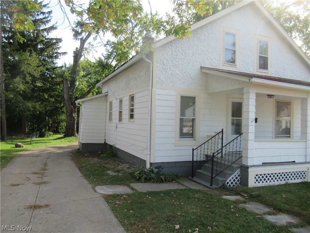 14 Elm Street Bedford OH 44146