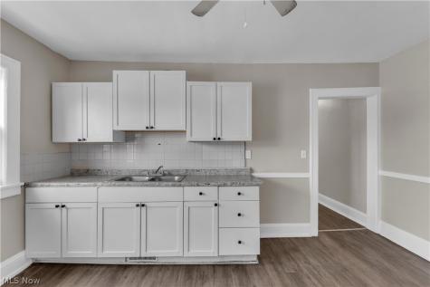4657 Warner Road Garfield Heights OH 44125