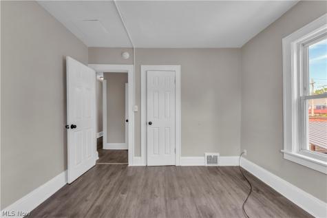4657 Warner Road Garfield Heights OH 44125