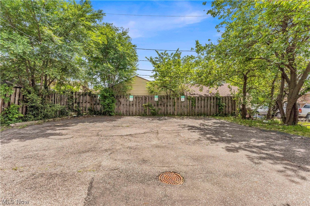 4657 Warner Road Garfield Heights OH 44125