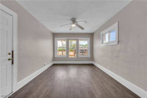 4657 Warner Road Garfield Heights OH 44125