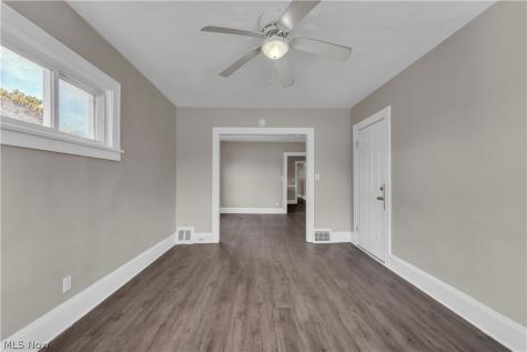 4657 Warner Road Garfield Heights OH 44125