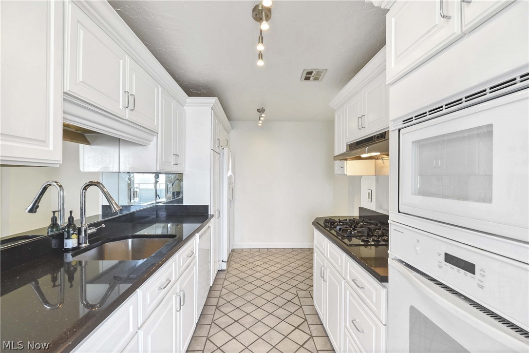 12900 Lake Avenue Lakewood OH 44107