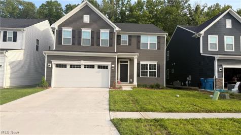 6227 Krystina Run Lorain OH 44053