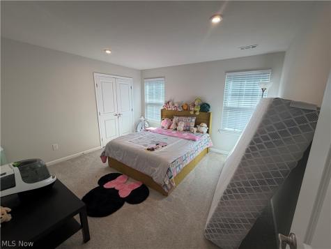 6227 Krystina Run Lorain OH 44053