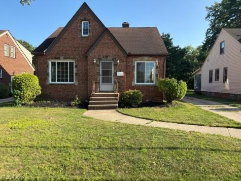 1211 Tuxedo Avenue Parma OH 44134