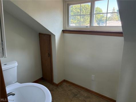 1211 Tuxedo Avenue Parma OH 44134