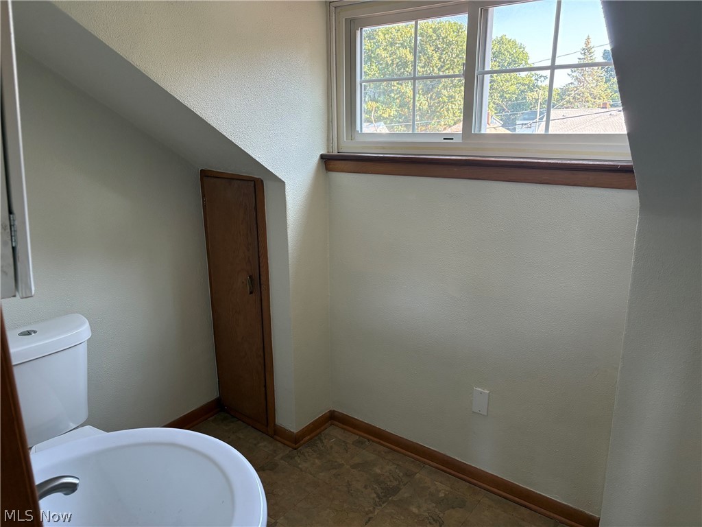 1211 Tuxedo Avenue Parma OH 44134