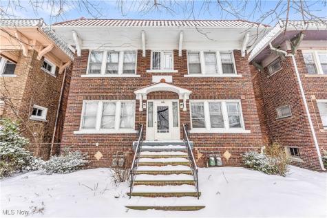 1361 Phelps Avenue Lakewood OH 44107