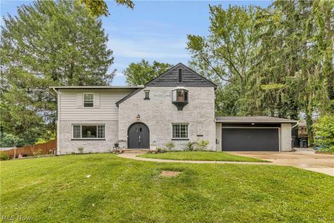 607 Castle Boulevard Akron OH 44313