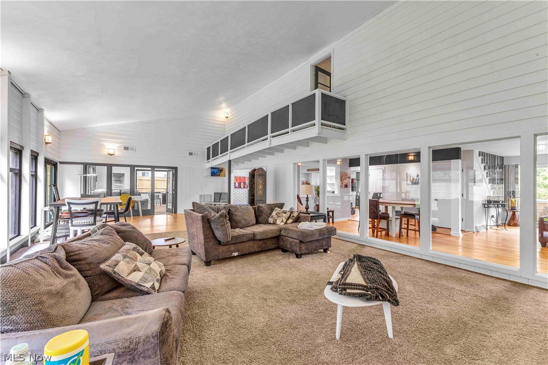 607 Castle Boulevard Akron OH 44313