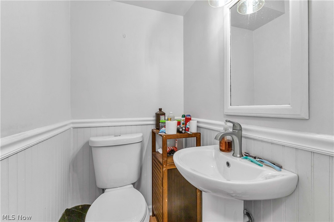 607 Castle Boulevard Akron OH 44313