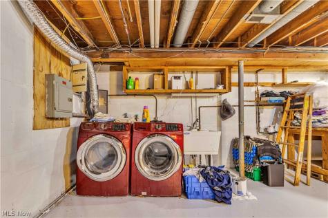 607 Castle Boulevard Akron OH 44313