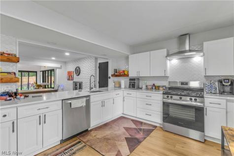 607 Castle Boulevard Akron OH 44313