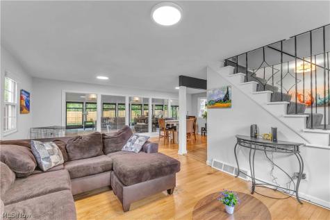 607 Castle Boulevard Akron OH 44313