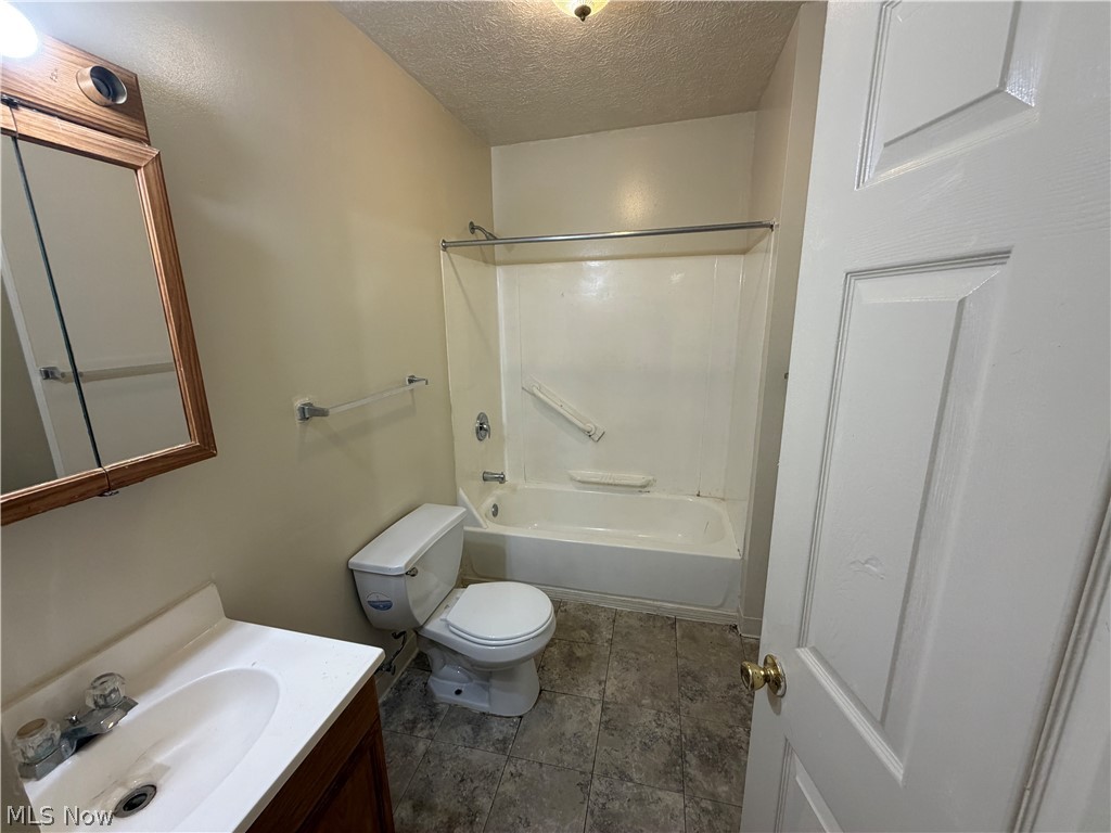 317 E 156th Street Cleveland OH 44110