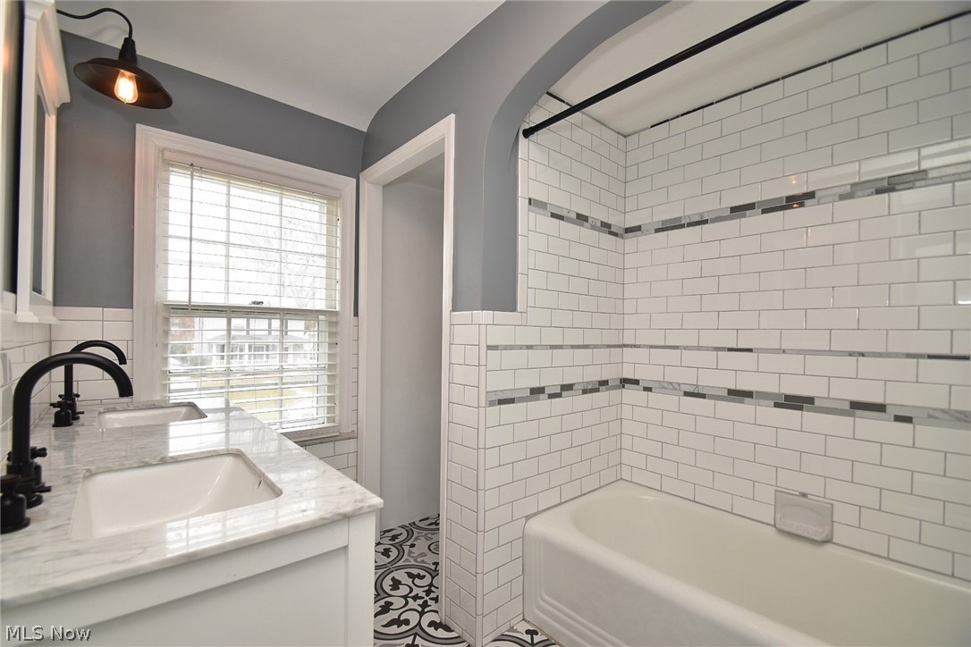 3720 Riedham Road Shaker Heights OH 44120