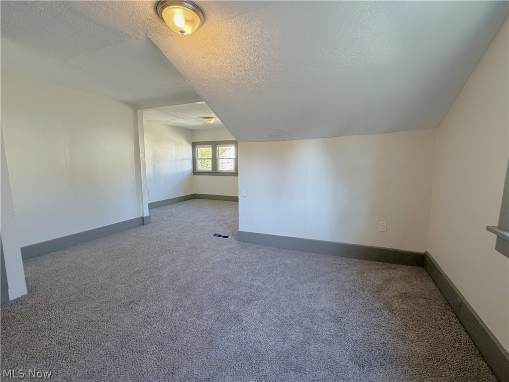 882 Redfern Avenue Akron OH 44314