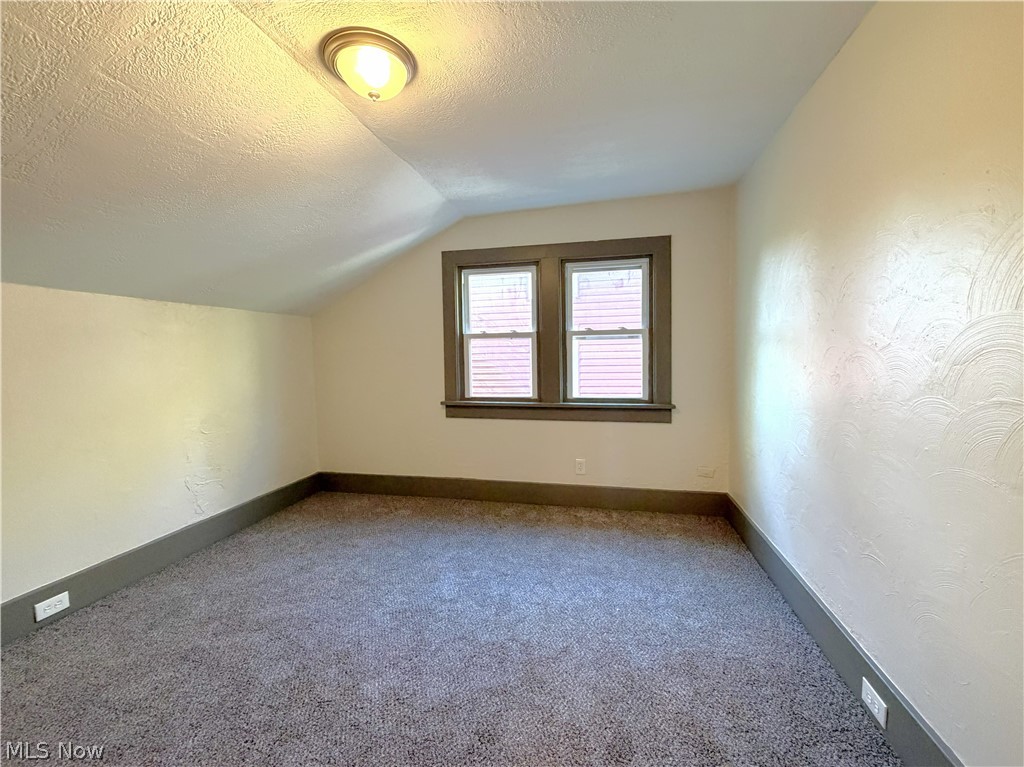 882 Redfern Avenue Akron OH 44314