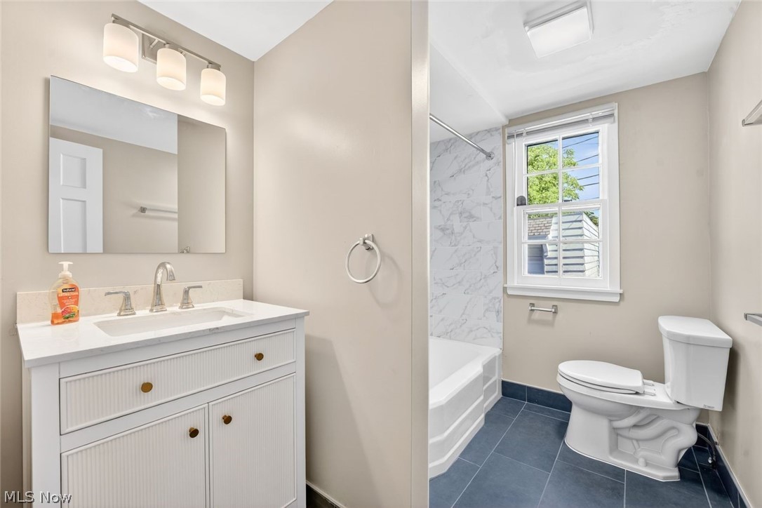 19239 Winslow Road Shaker Heights OH 44122