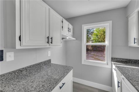 4386 W 48th Street Cleveland OH 44144